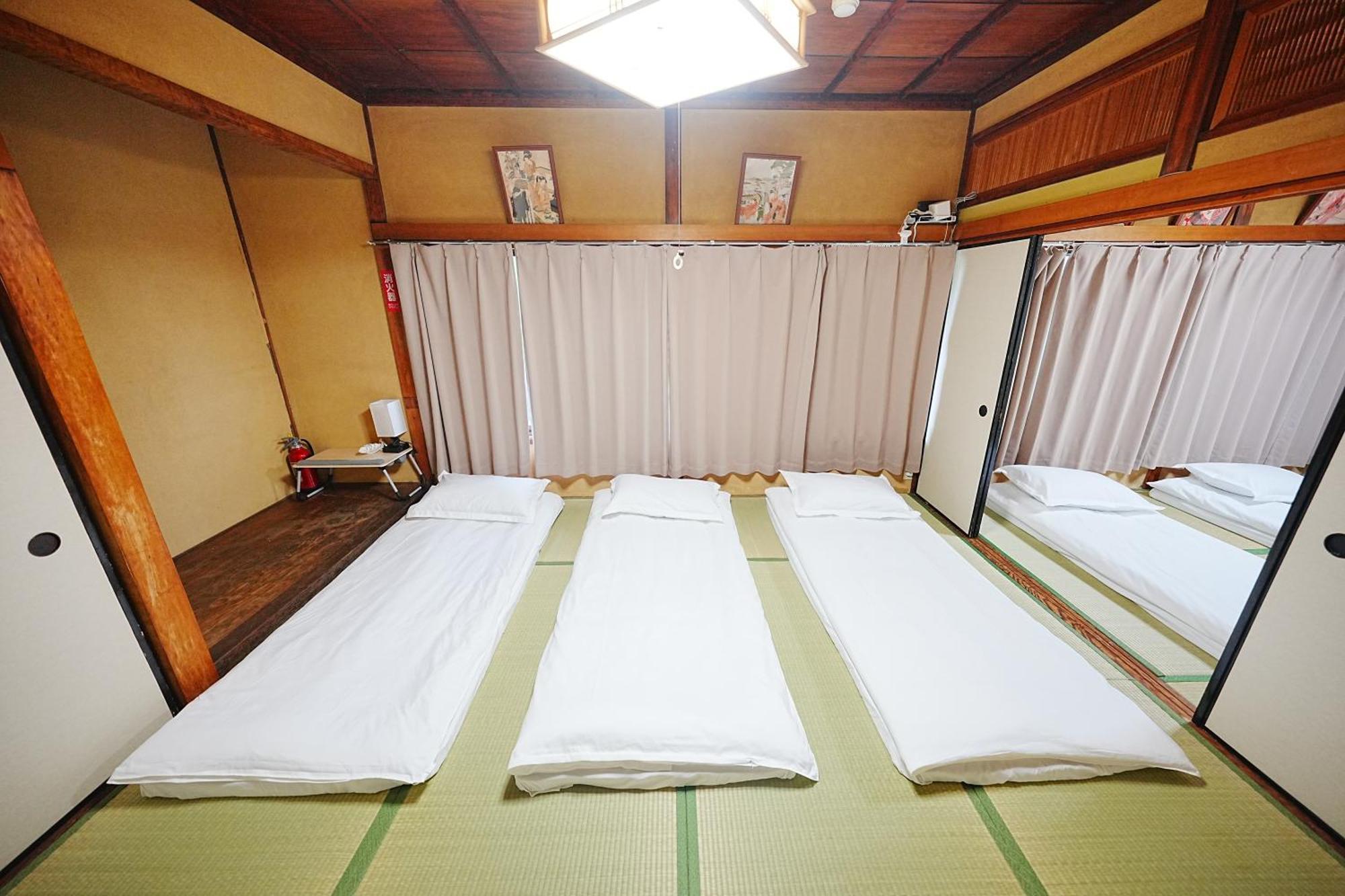 Family Or Business Travel 20 Percent Off丨200 Sqm 丨 14 Min To Shinjuku 丨century-Old Japanese Garden 丨3 Parking Spaces丨4 Bedrooms 東京都 エクステリア 写真
