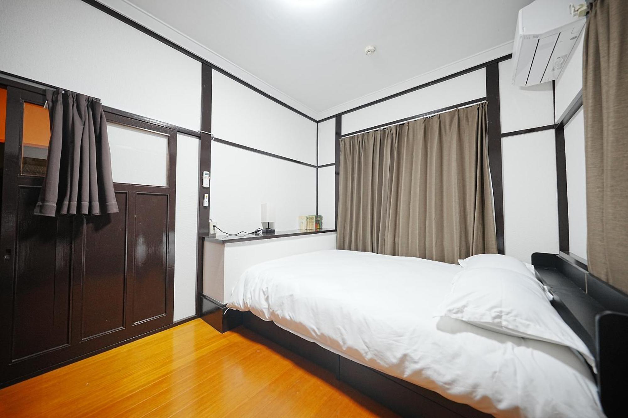 Family Or Business Travel 20 Percent Off丨200 Sqm 丨 14 Min To Shinjuku 丨century-Old Japanese Garden 丨3 Parking Spaces丨4 Bedrooms 東京都 エクステリア 写真
